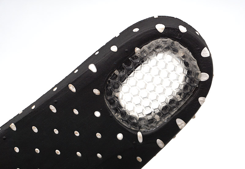 New heel pads and arch supports for business for Shoemaker